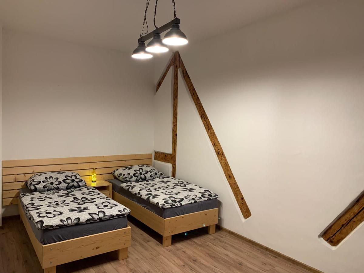 Apartman Na Namesti Kraliky Luaran gambar